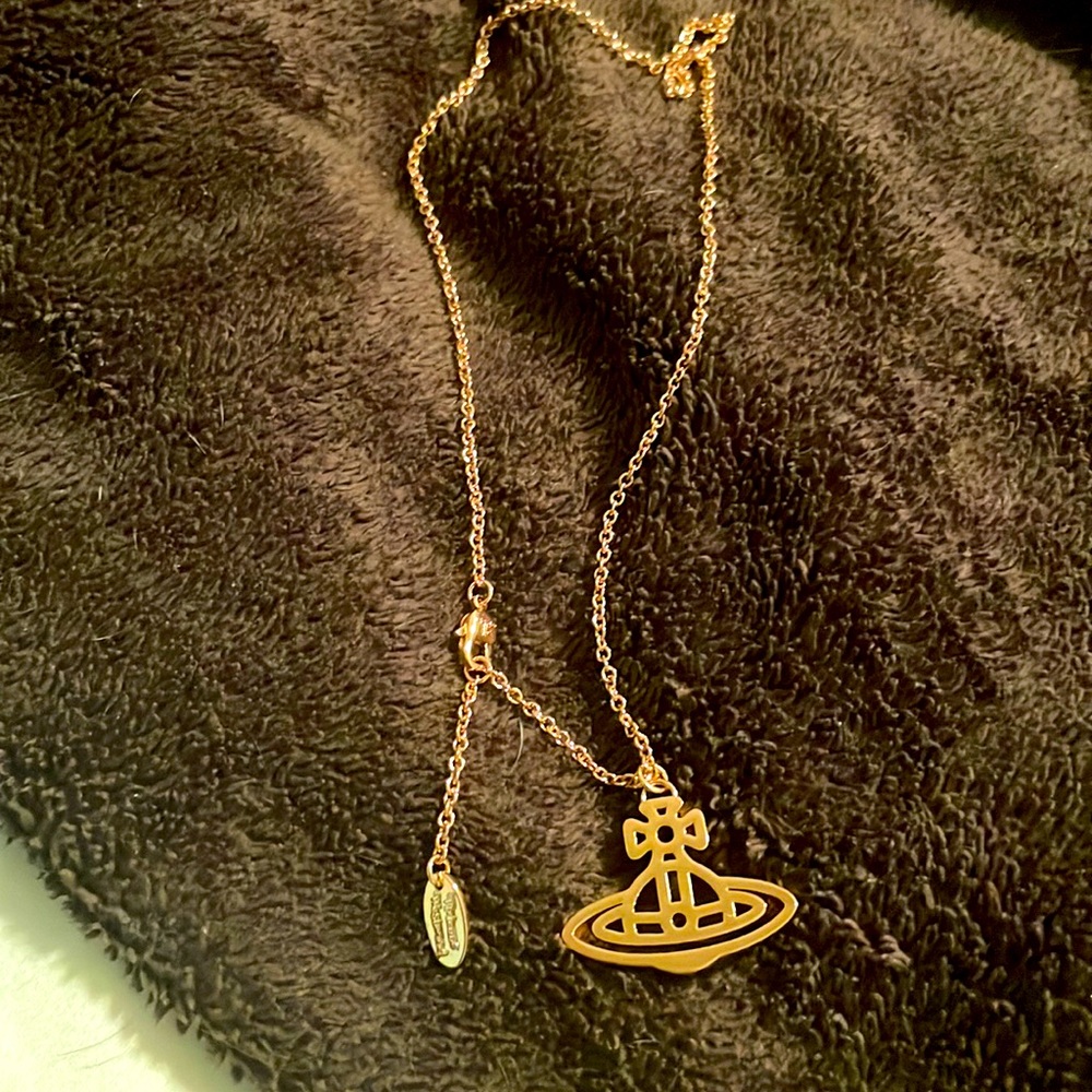 Rose gold Saturn necklace
